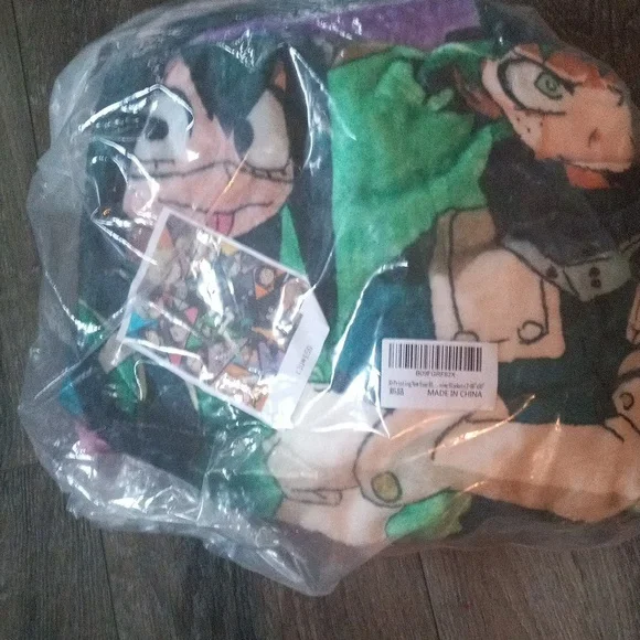 MY HERO ACADEMIA THROW BLANKET NEW IN PACKAGING 60×50 - Picture 2 of 3